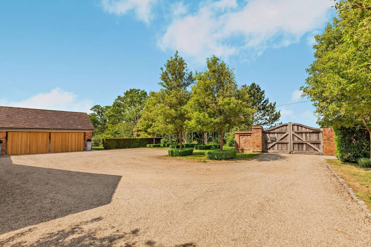 Winkfield Lane, Winkfield, SL4, photo 8