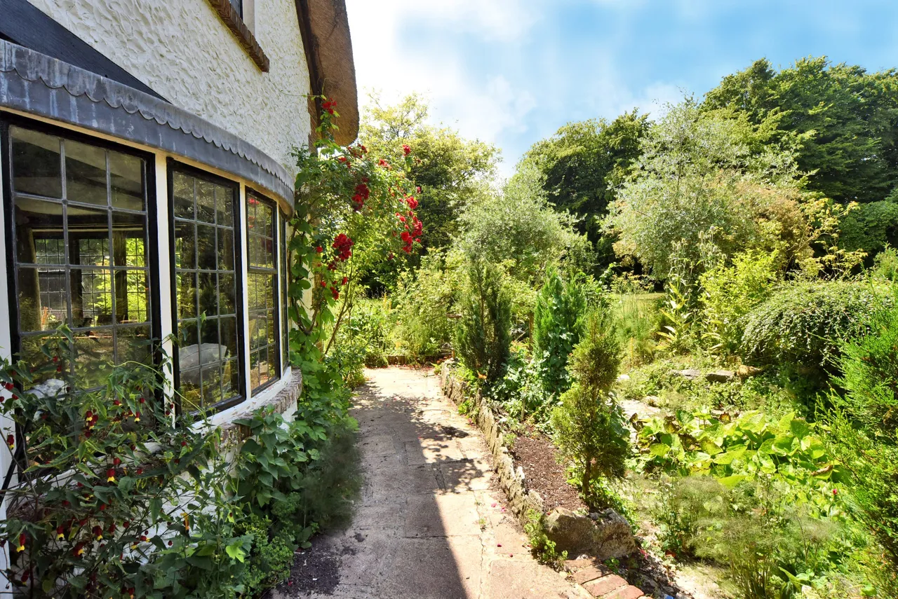 Fyfield, SP11, photo 24