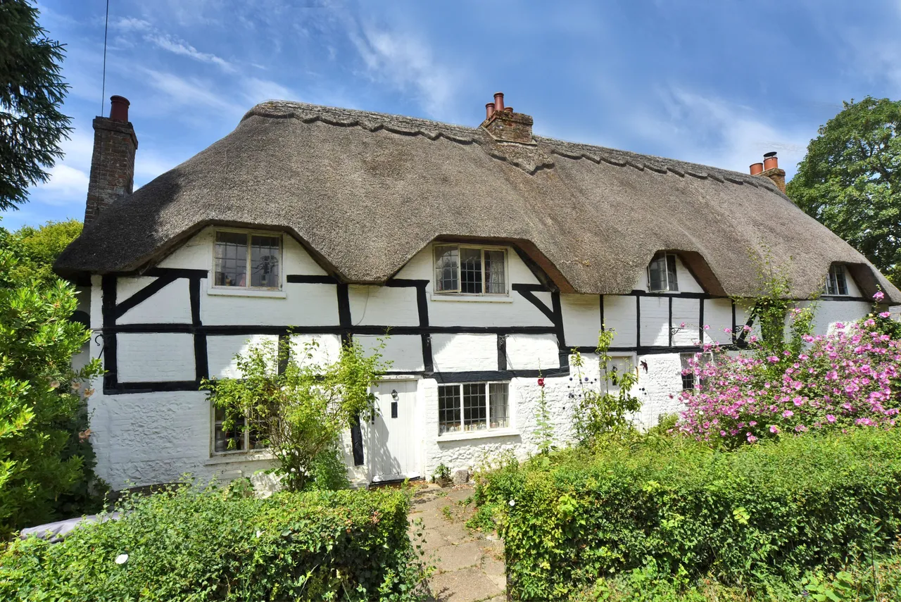 Fyfield, SP11, photo 3