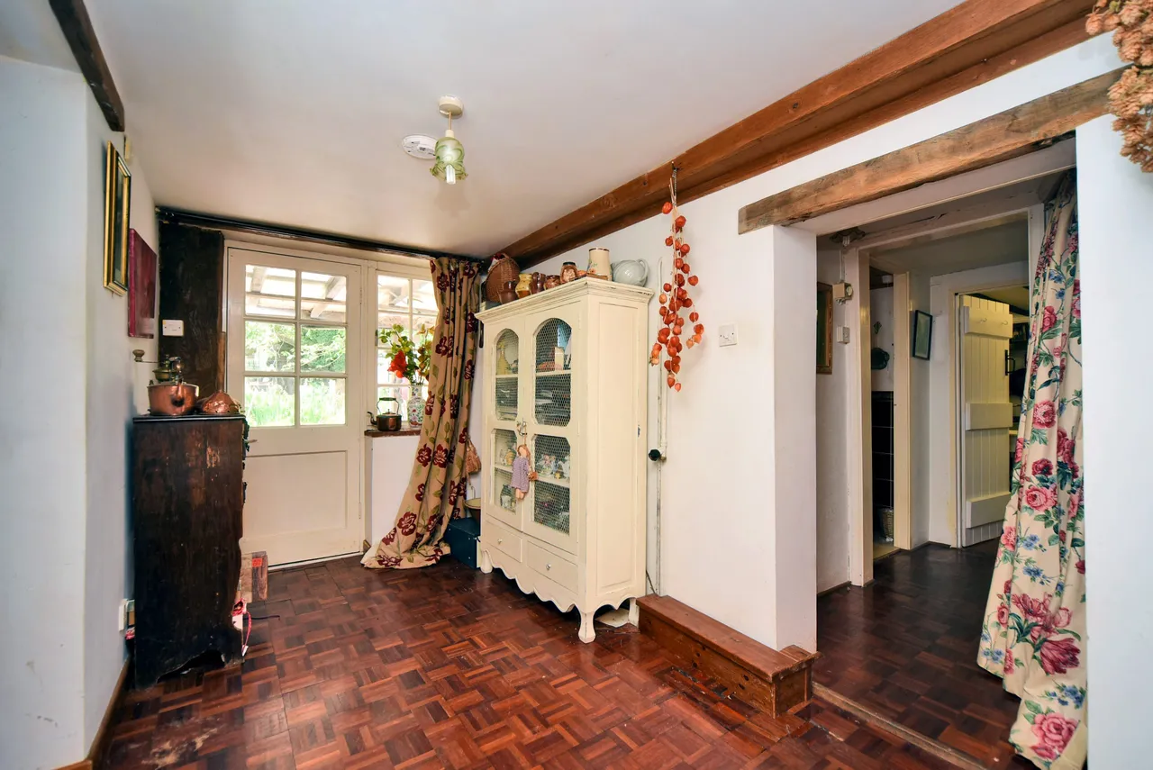 Fyfield, SP11, photo 13