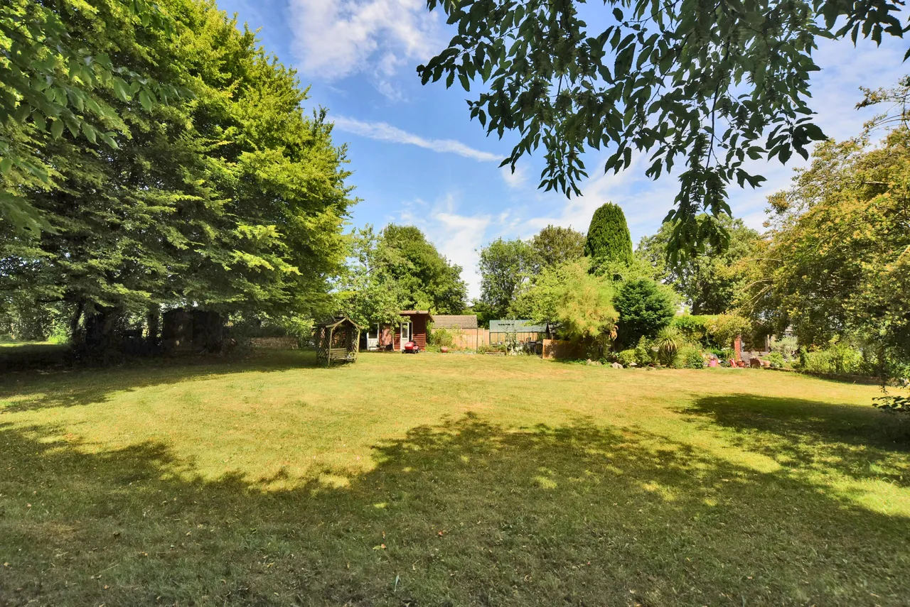 Fyfield, SP11, photo 31