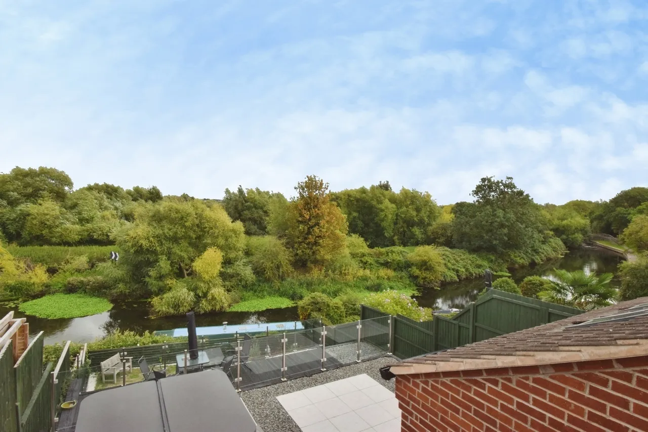 Riversdale Close, Birstall, LE4, photo 4