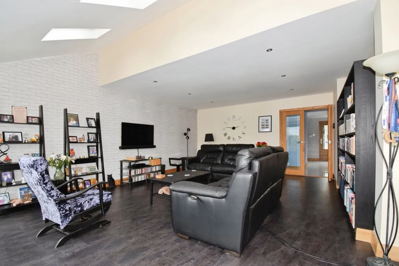 Riversdale Close, Birstall, LE4, photo 8