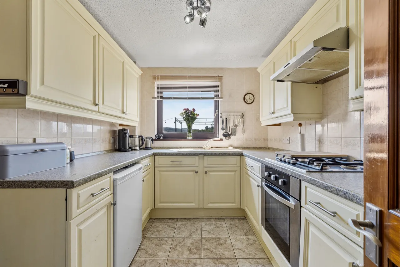 Bryn Derwen, Pontardawe, SA8 4LF, photo 8