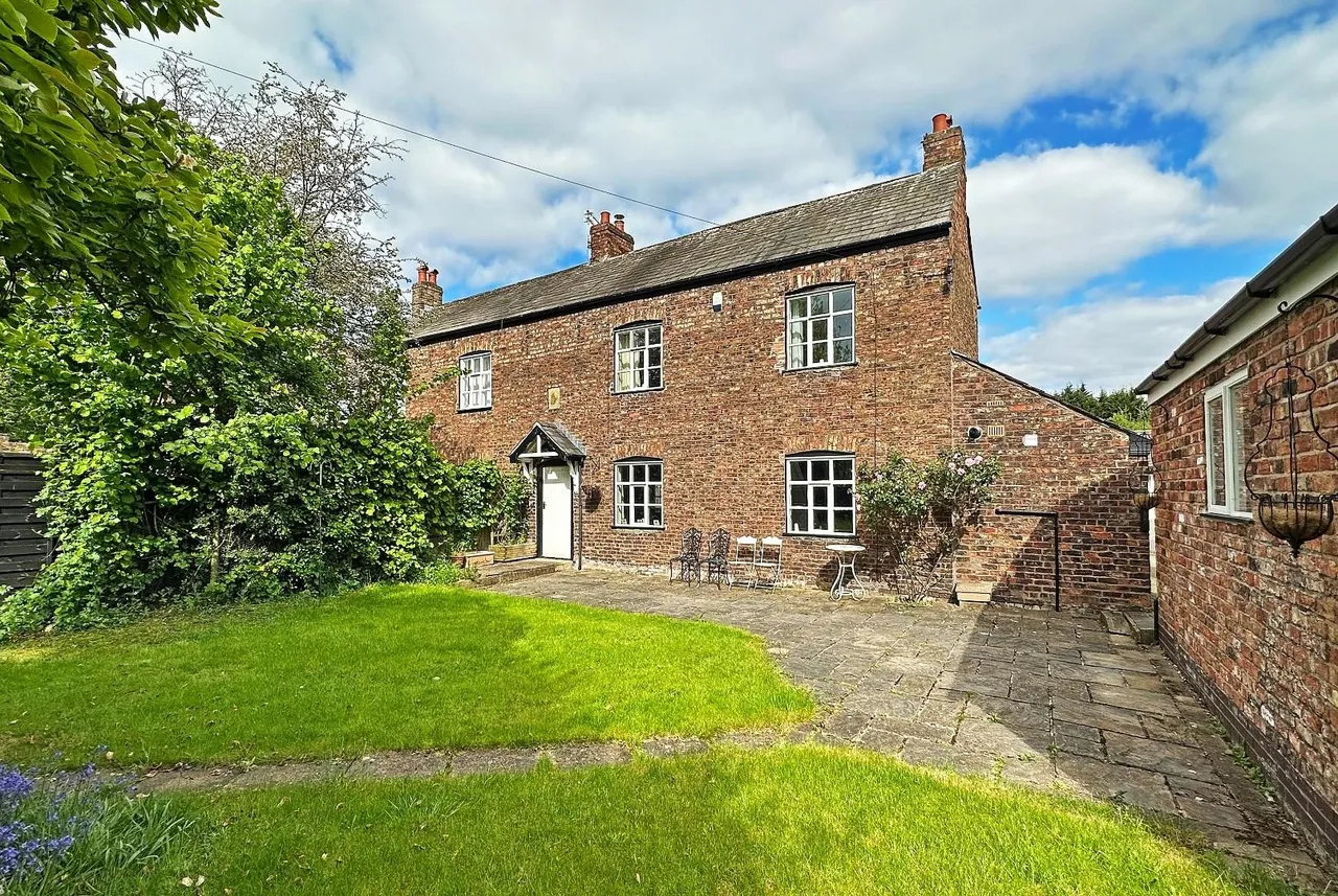 Churchfields, Sale M33 5NS, photo 8