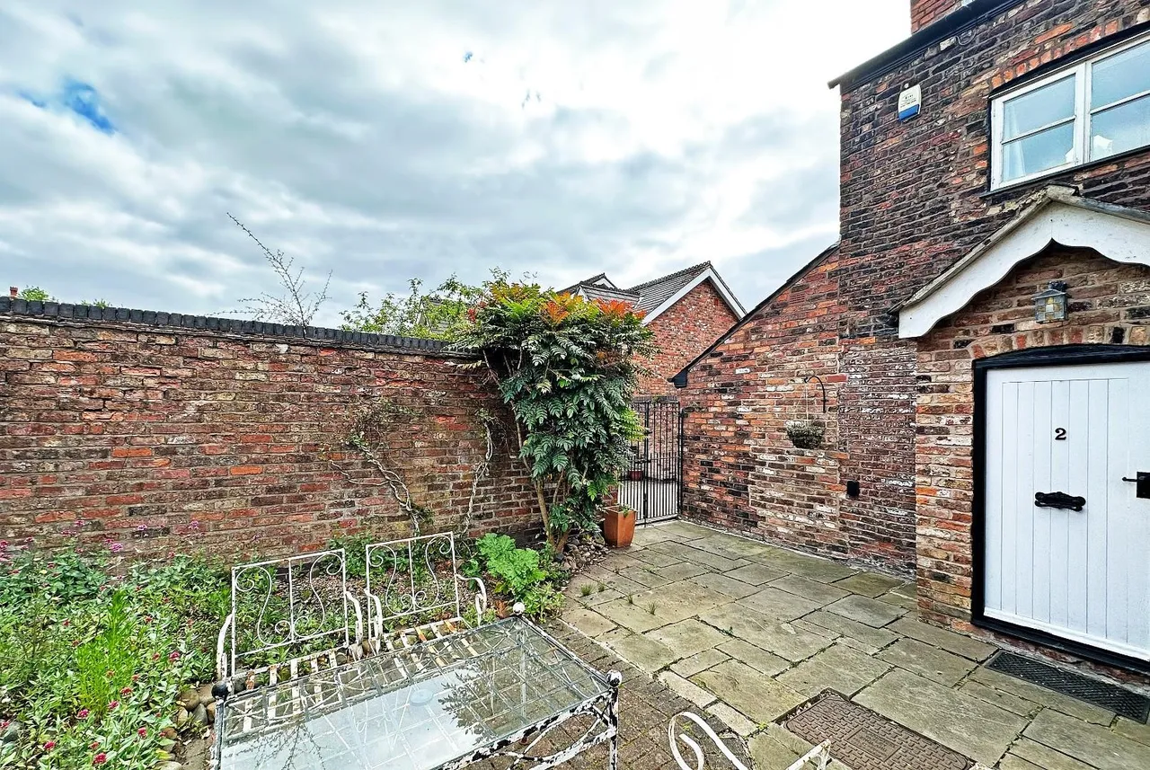 Churchfields, Sale M33 5NS, photo 32