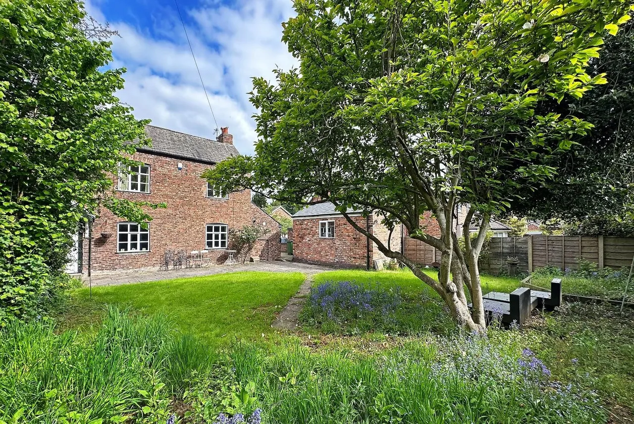 Churchfields, Sale M33 5NS, photo 2