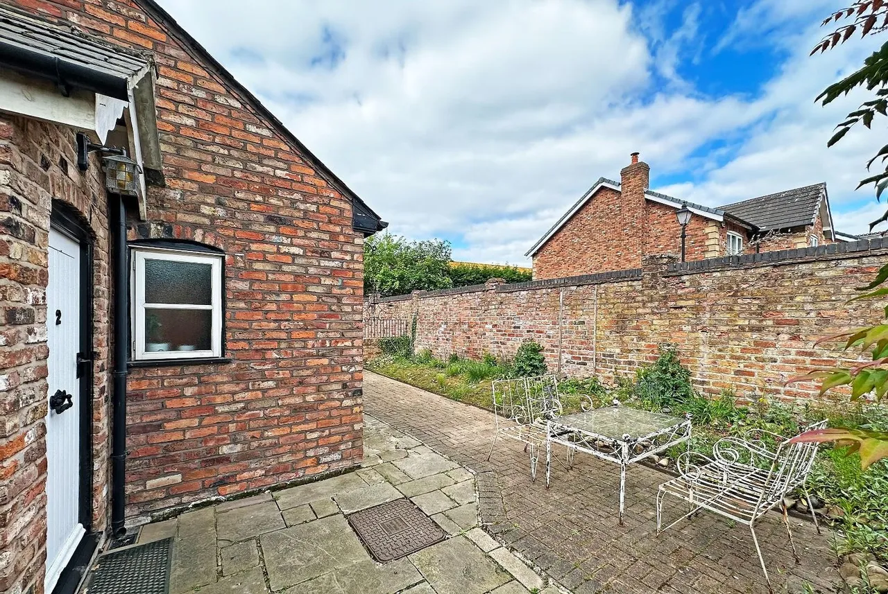 Churchfields, Sale M33 5NS, photo 14