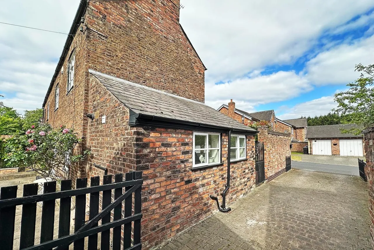 Churchfields, Sale M33 5NS, photo 31