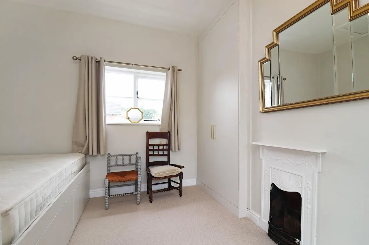 Churchfields, Sale M33 5NS, photo 22