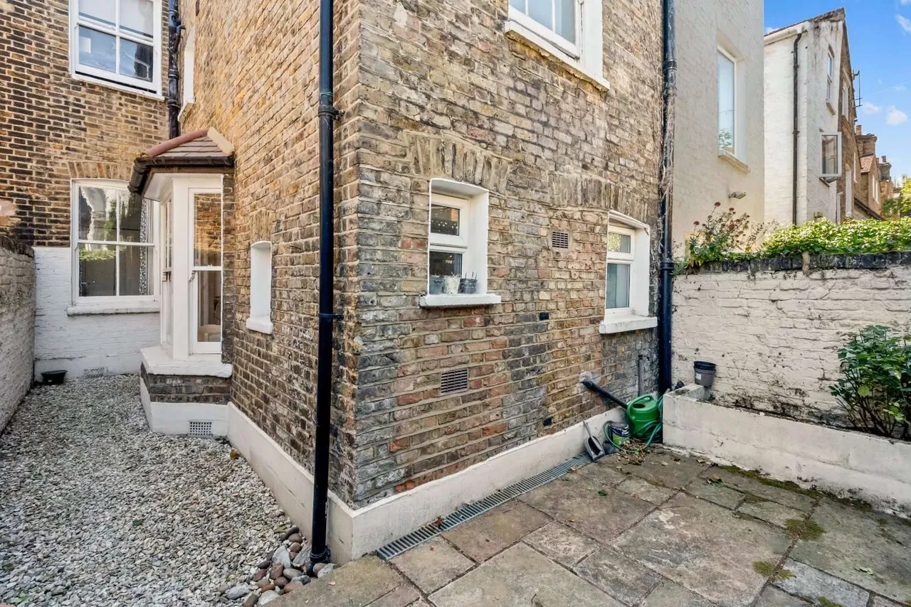 Aliwal Road, London, SW11 1RD, photo 12