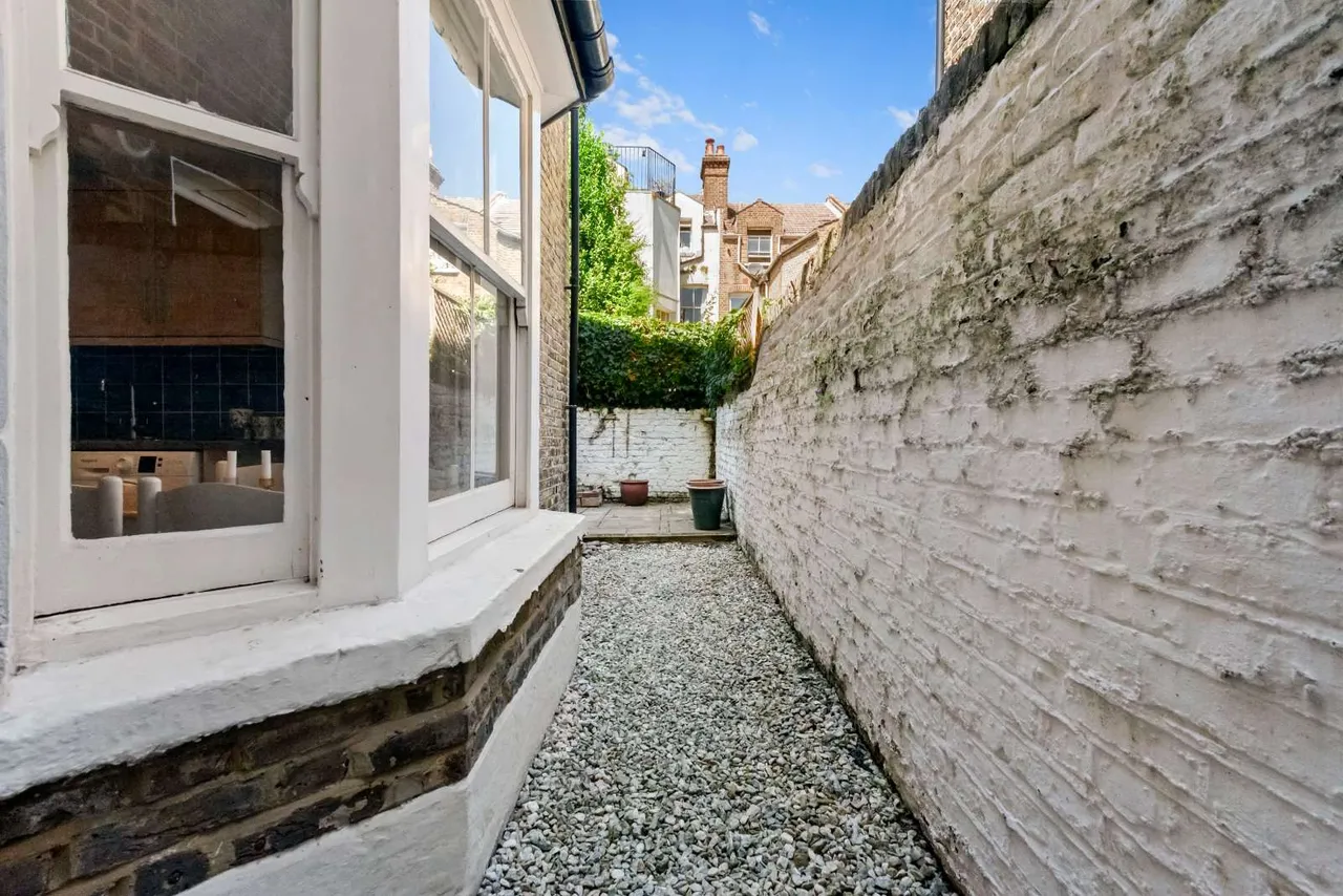 Aliwal Road, London, SW11 1RD, photo 9