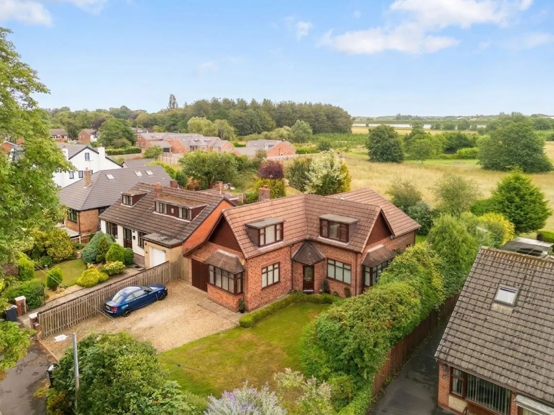 4 bed house for sale, Brookfield Lane, Aughton, L39