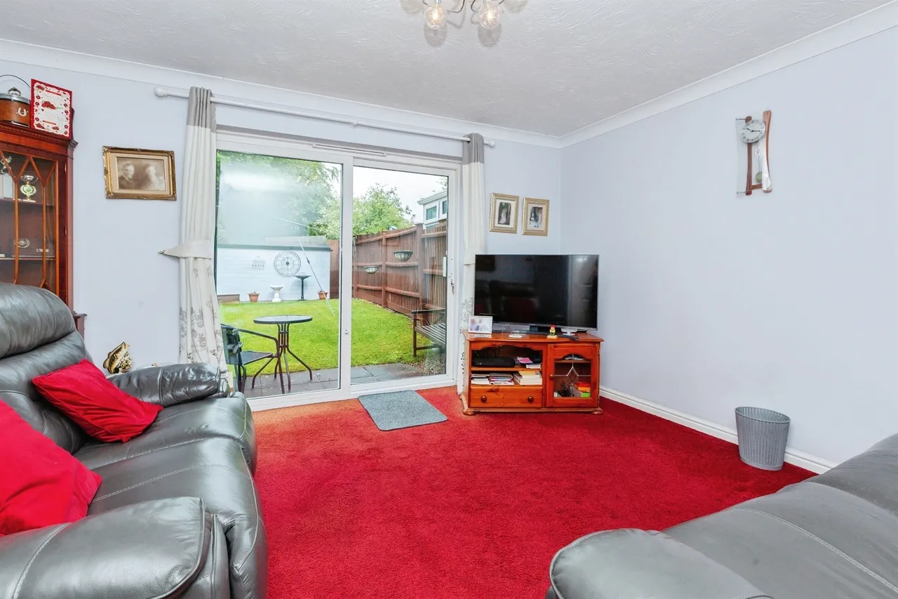 Erringtons Close, Oadby, LE2, photo 4