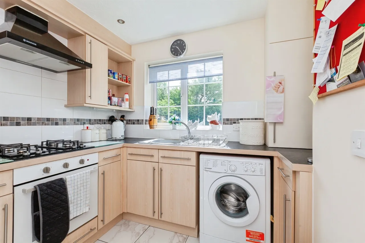 Erringtons Close, Oadby, LE2, photo 6