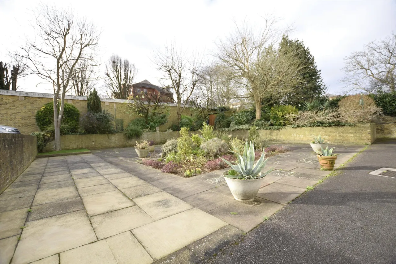 Shelburne Court, 3 Carlton Drive, SW15 2DQ, photo 6