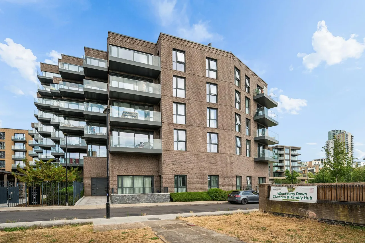 Coster Avenue, London, N4, photo 12
