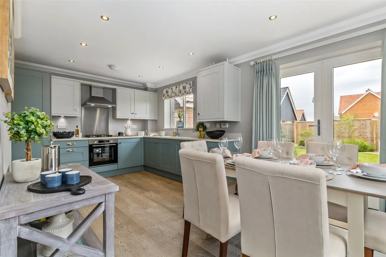 Chediston Place, Halesworth, IP19, photo 2