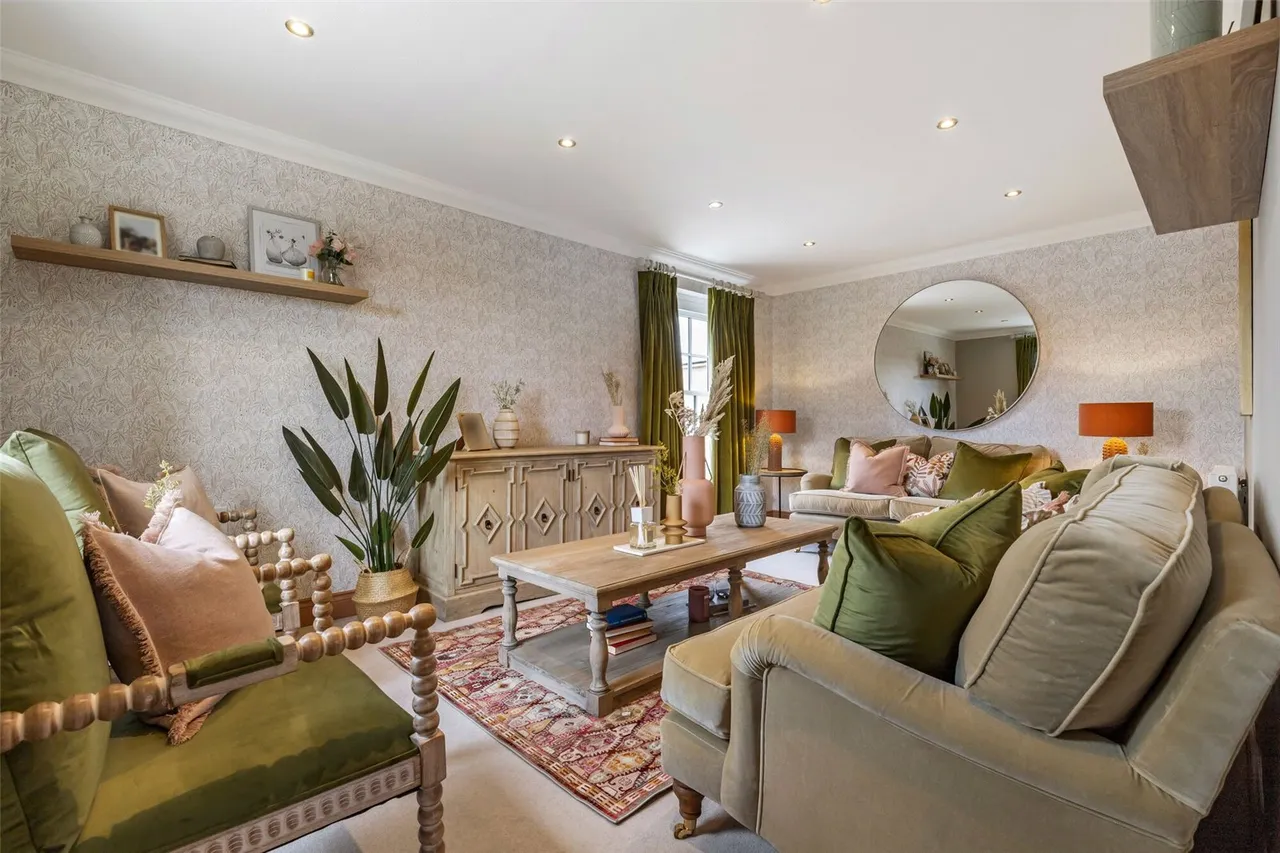 Chediston Place, Halesworth, IP19, photo 5