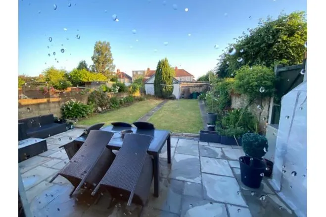 Collinwood Gardens, Redbridge, IG5, photo 33