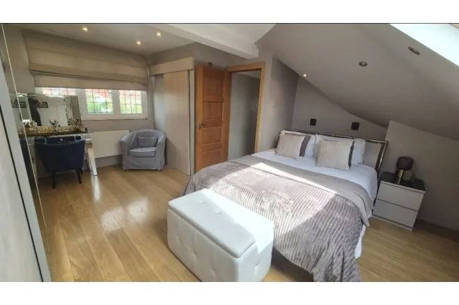 Collinwood Gardens, Redbridge, IG5, photo 29
