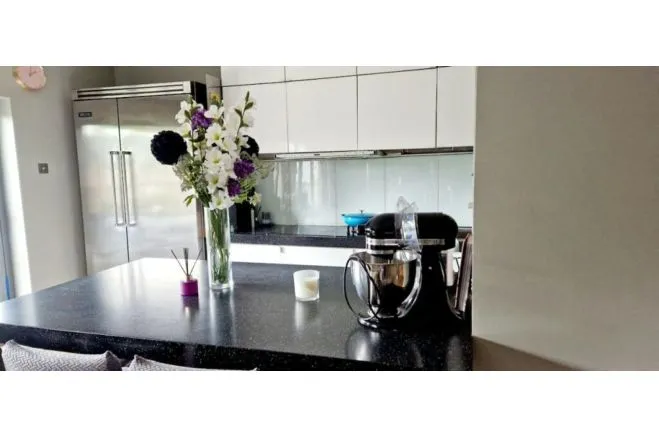 Collinwood Gardens, Redbridge, IG5, photo 17
