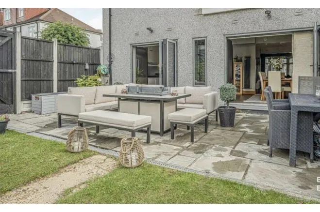 Collinwood Gardens, Redbridge, IG5, photo 34