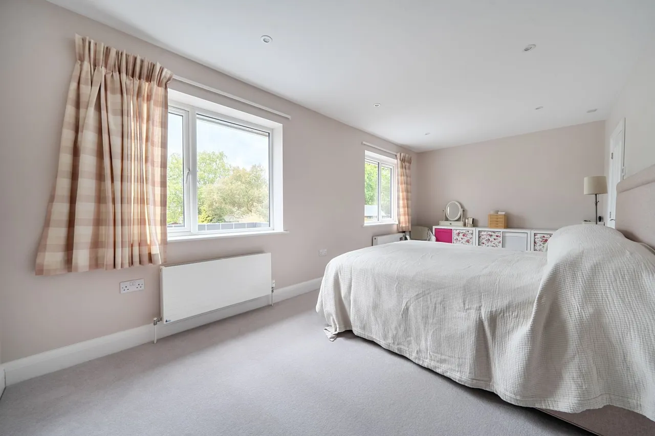 Queen Katherine Rd, Lymington, SO41, photo 15