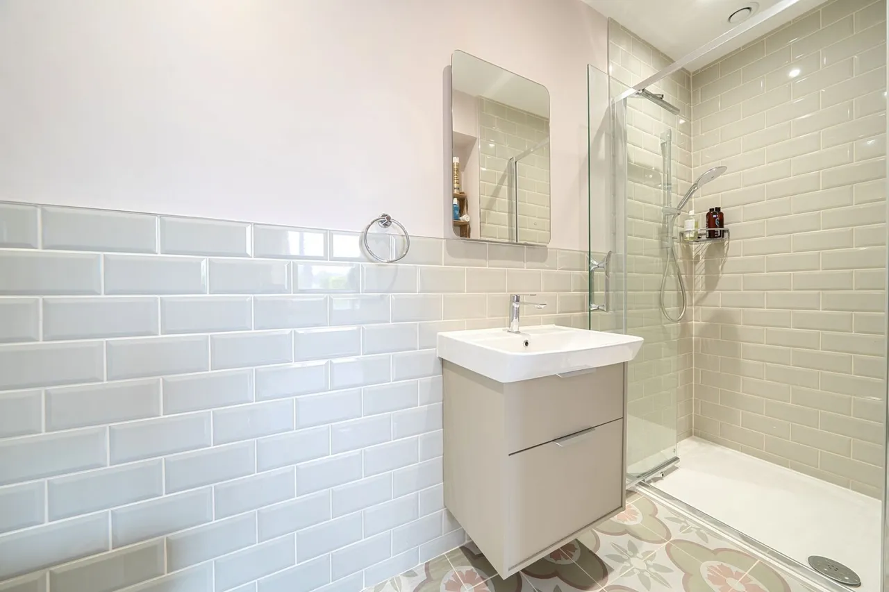 Queen Katherine Rd, Lymington, SO41, photo 16