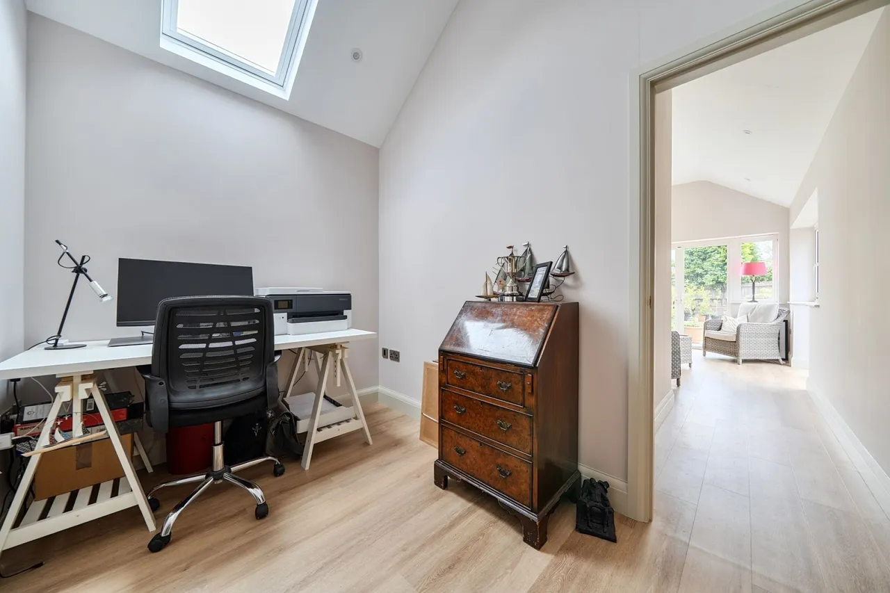 Queen Katherine Rd, Lymington, SO41, photo 10