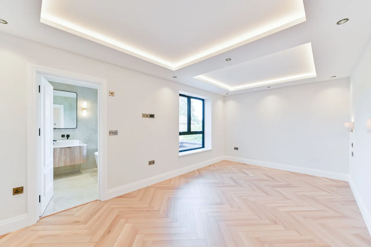 London, SW20, photo 13