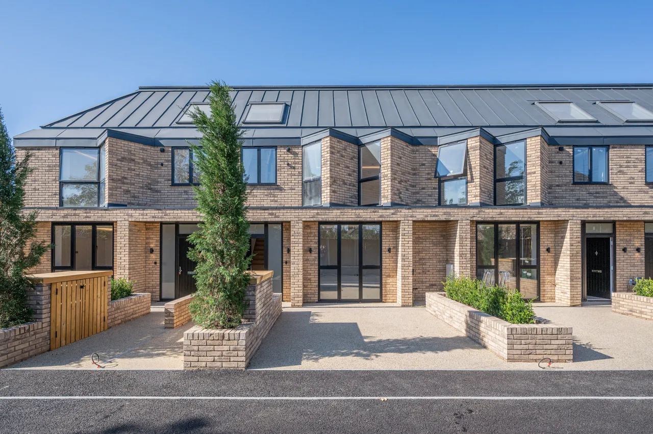 London, SW20, photo 19