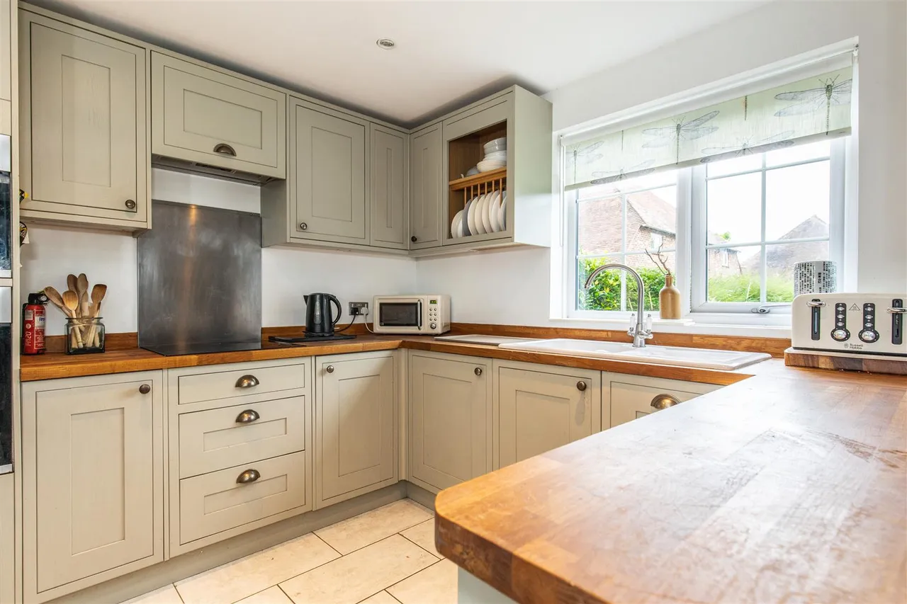 Buttsfield Lane, East Hoathly, Lewes, BN8 6EF, photo 6