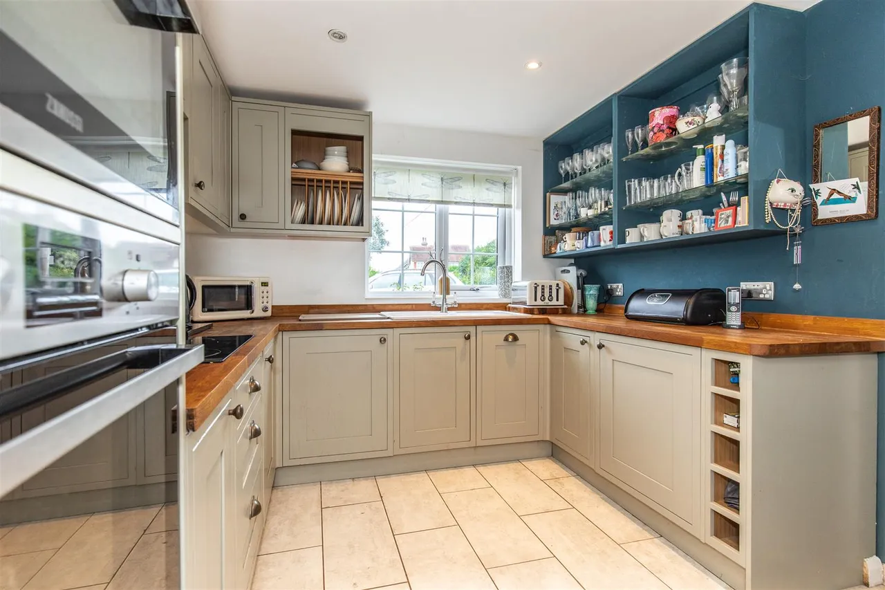 Buttsfield Lane, East Hoathly, Lewes, BN8 6EF, photo 5