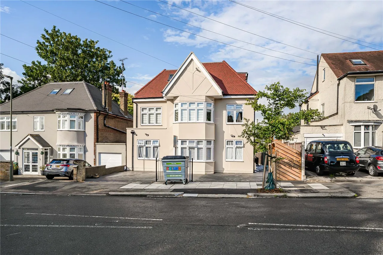 Beaconsfield Road, London, N11, photo 20