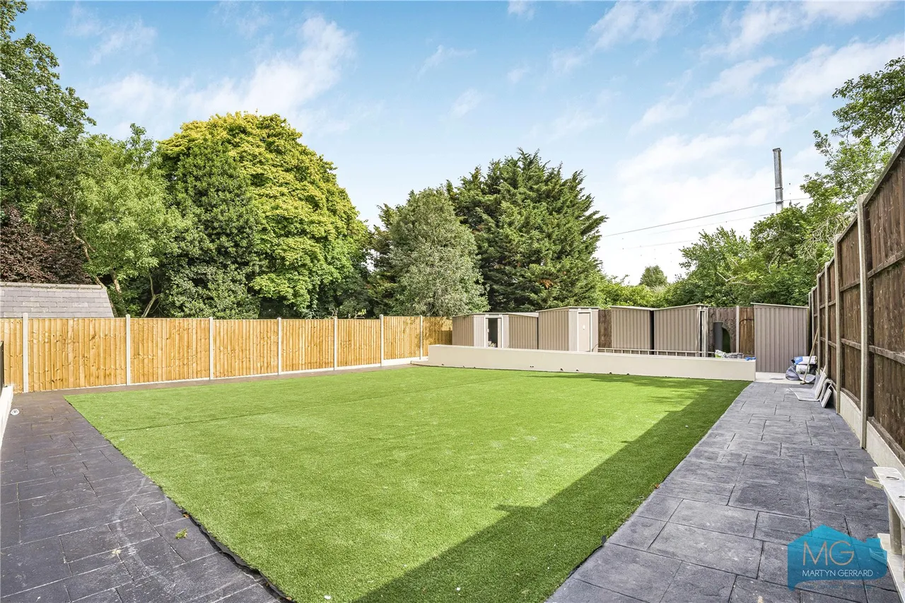 Beaconsfield Road, London, N11, photo 13