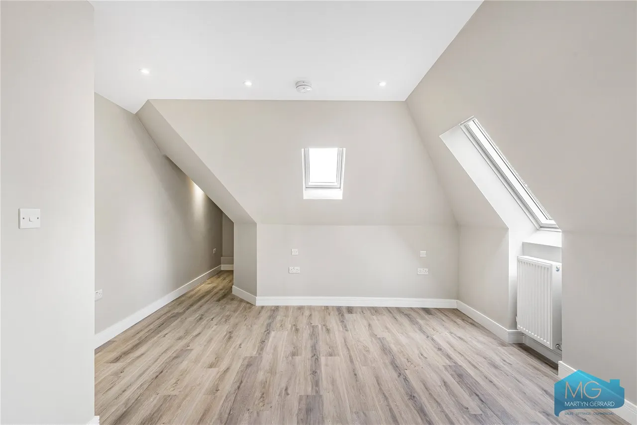 Beaconsfield Road, London, N11, photo 6