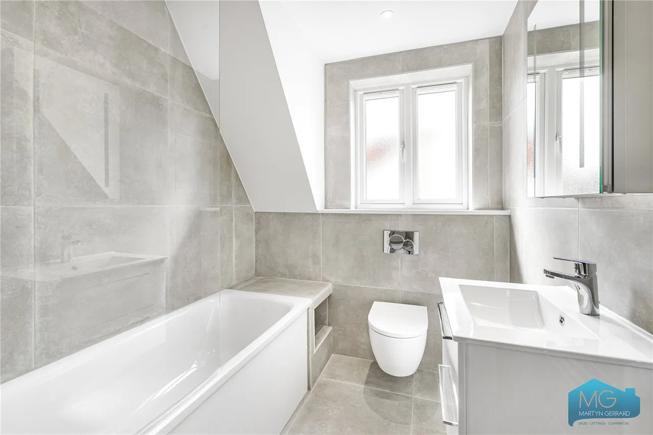 Beaconsfield Road, London, N11, photo 9