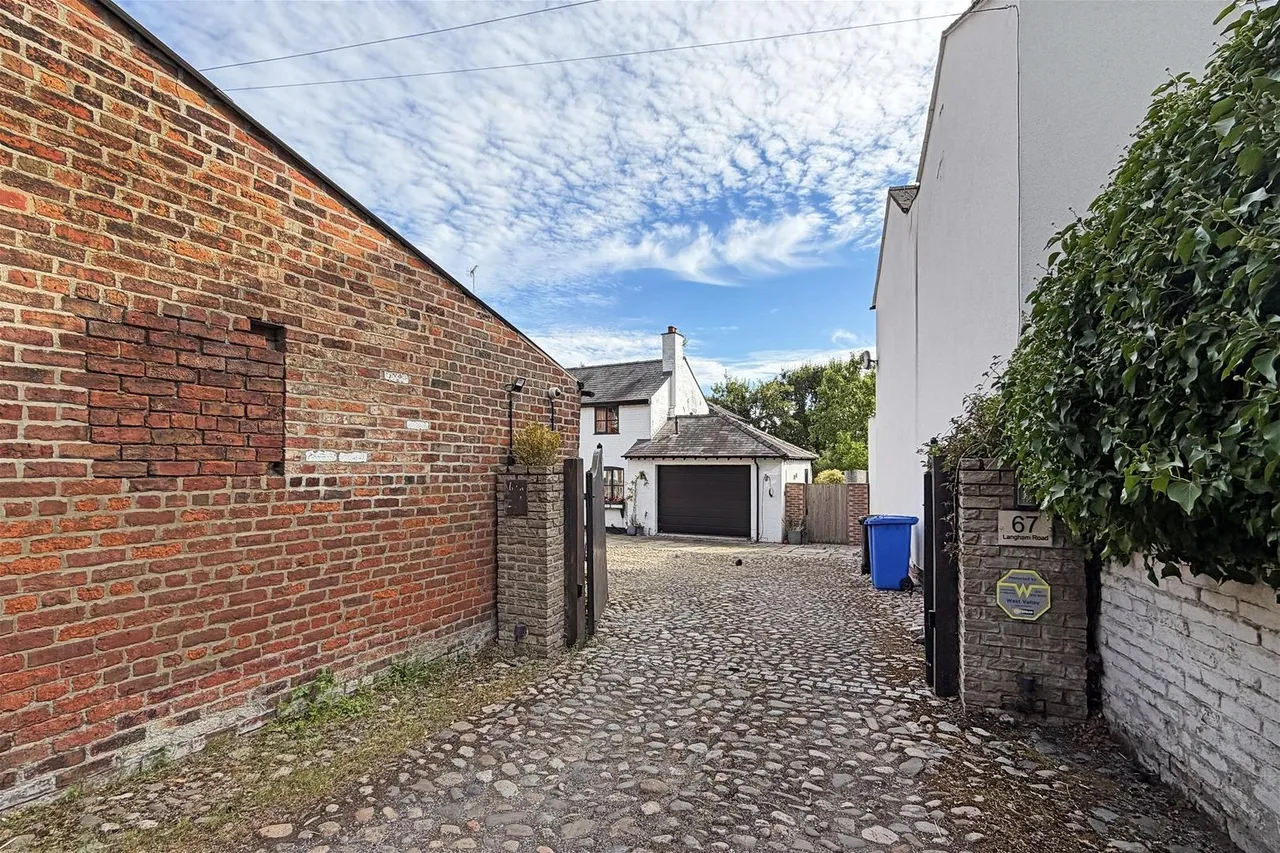 Langham Road, Bowdon, Cheshire WA14 3NT, photo 22