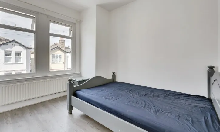 Vicarage Road, SM1, photo 5