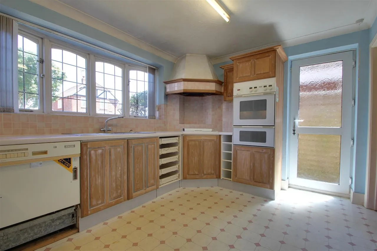 Maytree Close, Angmering, Littlehampton, photo 10