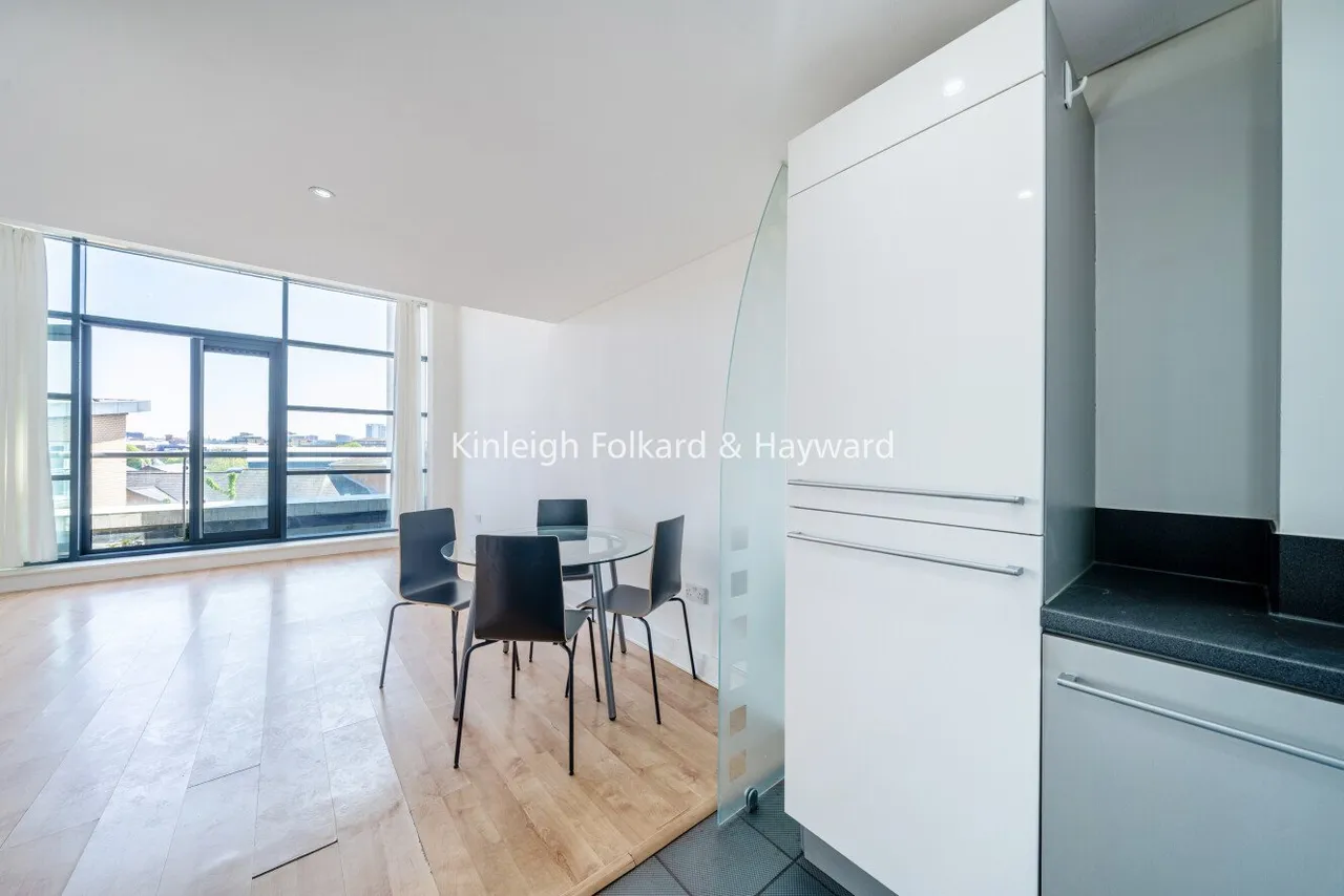 1 bed flat to rent, Crews Street, London, E14
