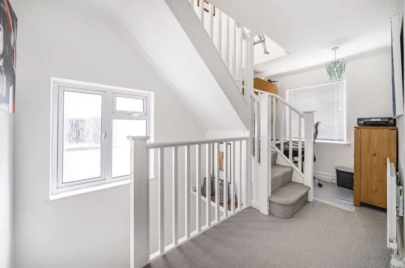 Oaks Road, Kenley CR8 5NZ, photo 13