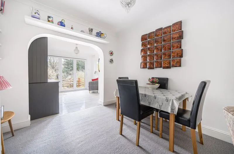 Oaks Road, Kenley CR8 5NZ, photo 5