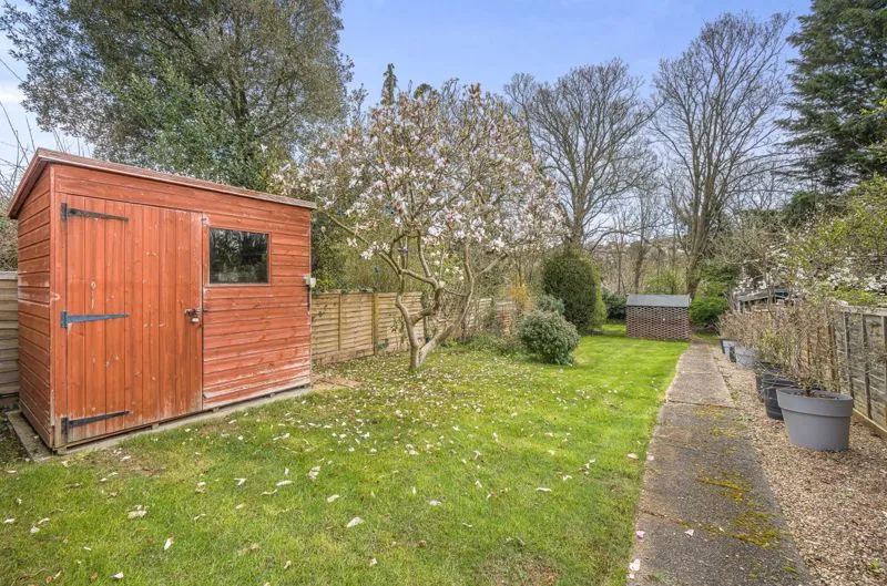 Oaks Road, Kenley CR8 5NZ, photo 20