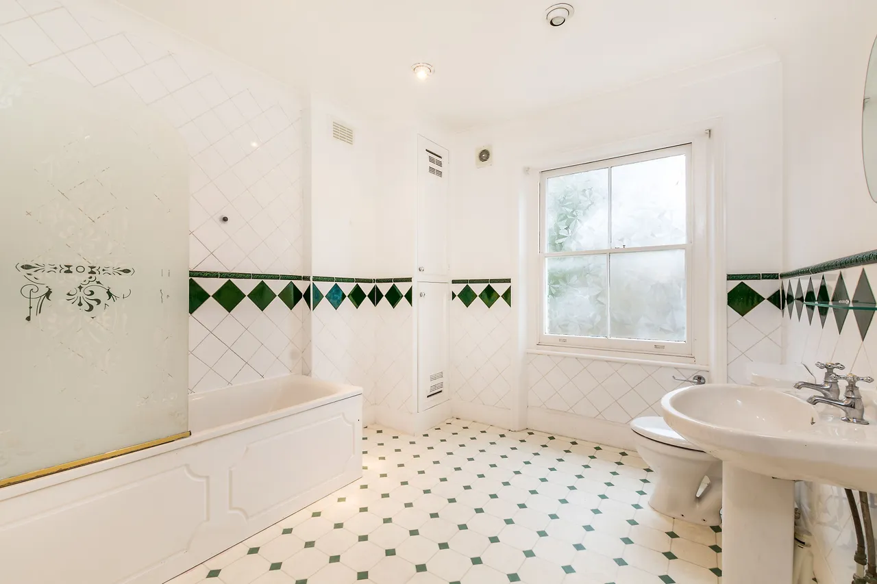 Flat 5, 108 Holland Road, London, photo 9