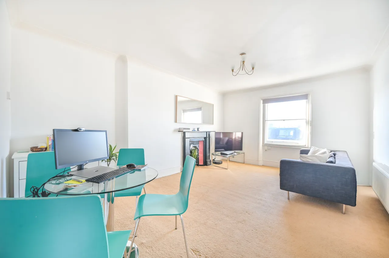 1 bed flat for sale — Flat 5, 108 Holland Road, London