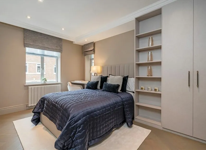 Gloucester Square, Westbourne Grove, W2, photo 11