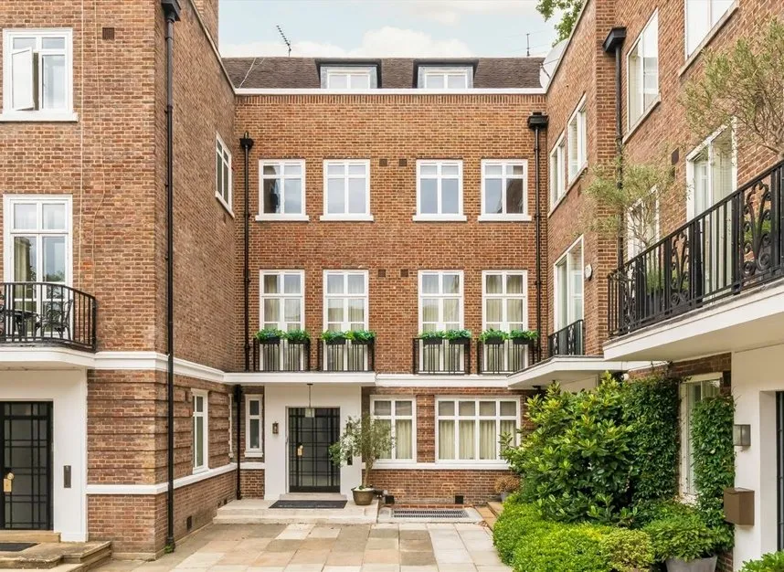 Gloucester Square, Westbourne Grove, W2, photo 3