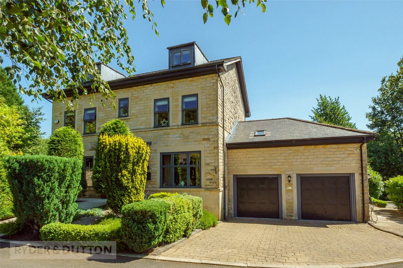 Whiteley Lodge, Ripponden, HX6, photo 27